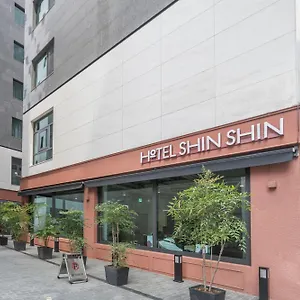 Shinshin Myeongdong Сеул